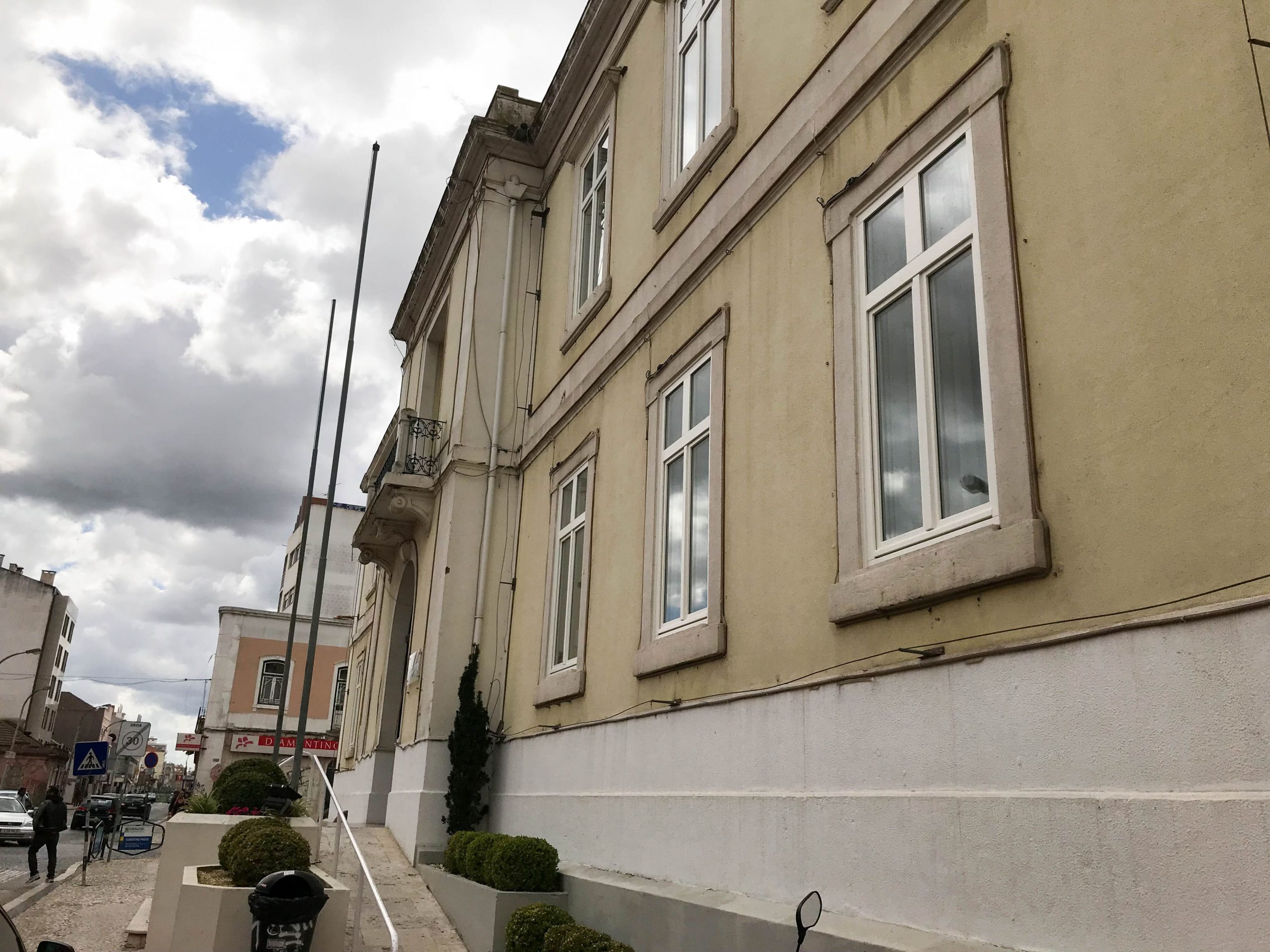 Camara-Municipal-do-Barreiro_Rua-Miguel-Bombarda-2830_355-Barreiro-2