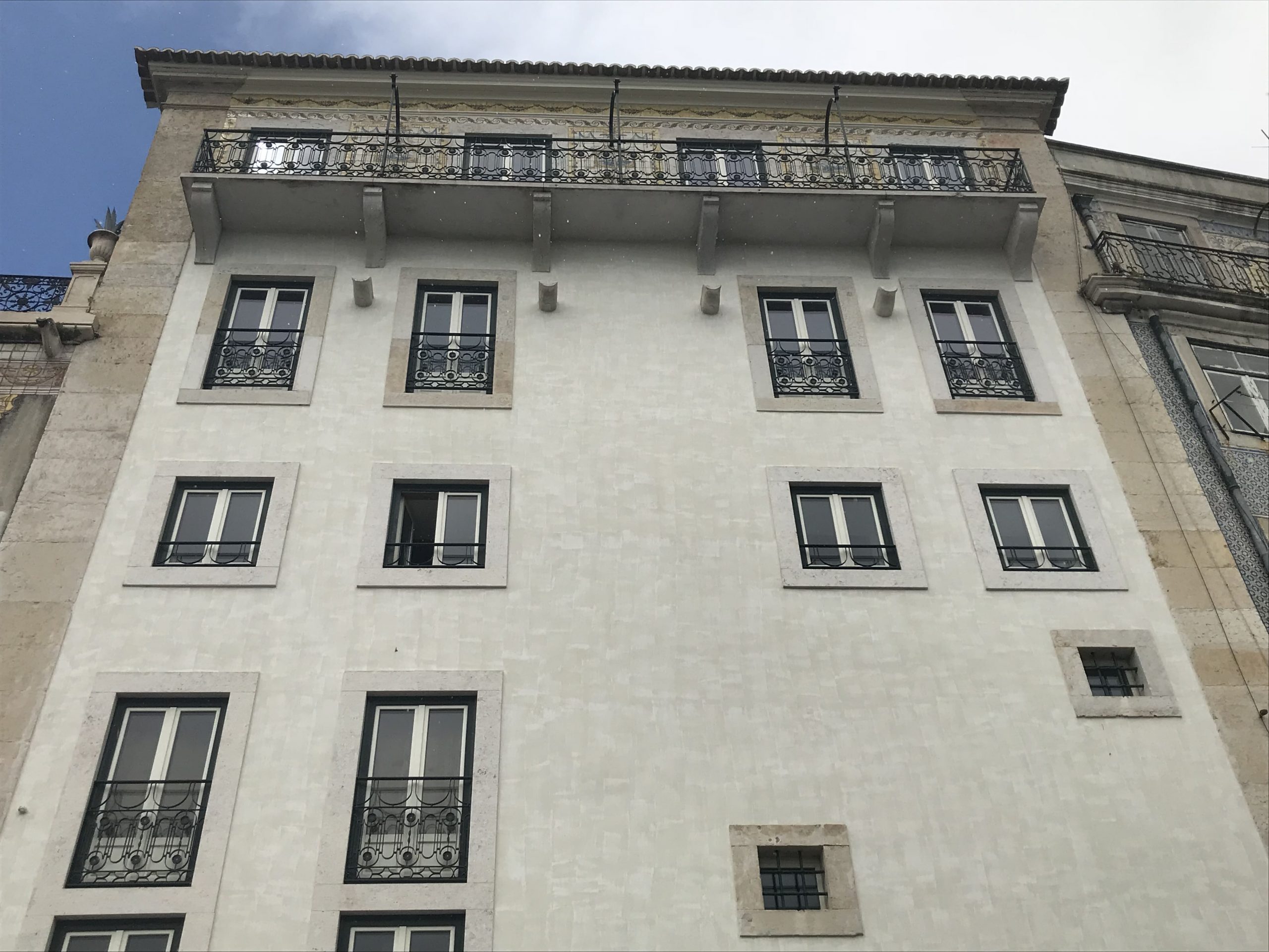 Rua-das-Pedras-Negras-n2-1100-404_04